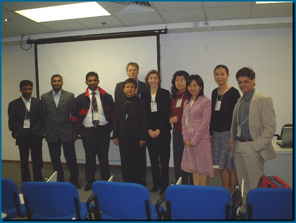 602x451 pixels (107K)